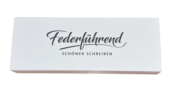 Schachtel für Schreibfedern mit Logo – Federfuehrend