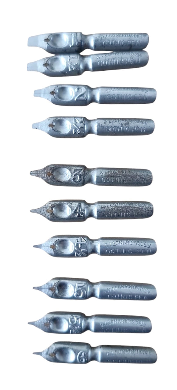 round hand gothic pen